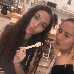 Meet your Posher, Sharon